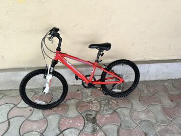 велосипед для мальчика 4 лет: Продается велосипед для ребенка 5-10 лет. Велосипед в идеальном