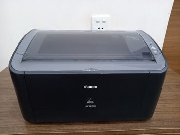 Printerlər: Canon LBP2900 Tək çap üçün ağ-qara printer Əla vəziyyətdədir göründüyü