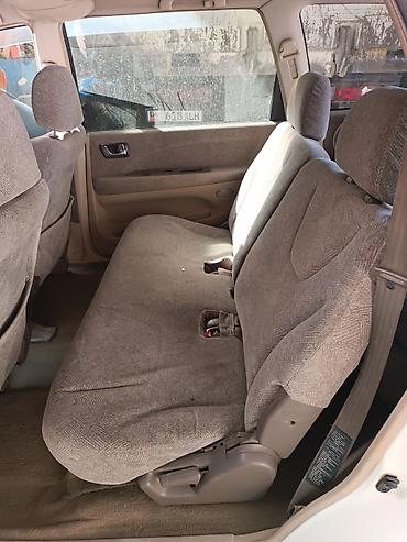 b class: Mitsubishi Chariot: 1999 г., 2.4 л, Автомат, Бензин, Минивэн — 8