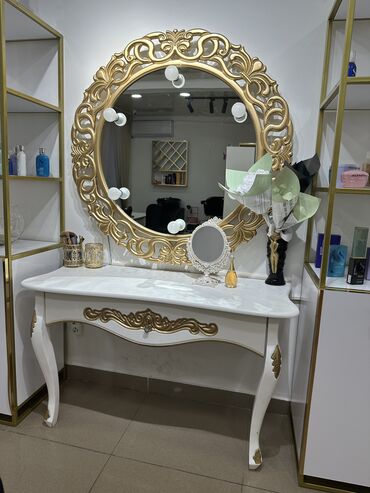 Salon, tibbi mebel dəsti: Premium salon mebeli və avadanlıqları komplekti Tərkib: - Pedikür — 21