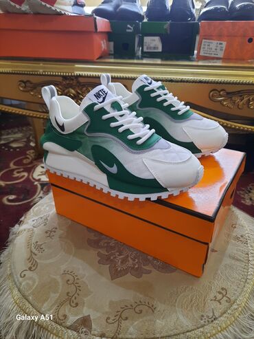 Кроссовки и спортивная обувь: Мужские кроссовки, 39, Новый, цвет - Зеленый, Платная доставка — 7