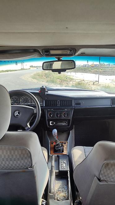 bmw e39 m: Mercedes-Benz 190 (W201) sedan – ağ rəng Xarici: - Klassik W201 — 8