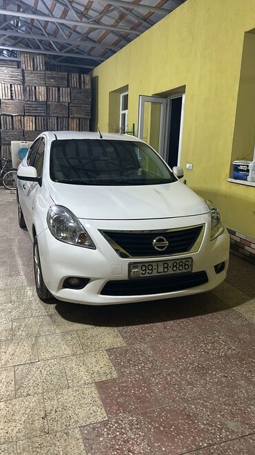 Nissan: Nissan Sunny: 1.6 l | 2012 il Sedan