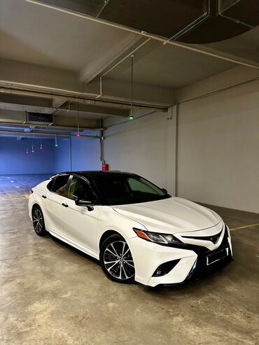 Toyota: Toyota Camry: 2017 г., 2.5 л, Автомат, Бензин, Седан