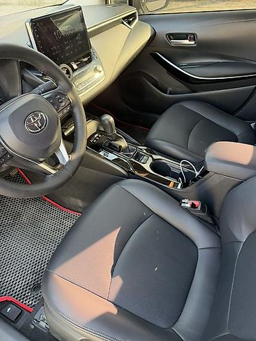 8: Toyota Corolla: 2023 г., 1.8 л, Автомат, Гибрид, Седан — 6