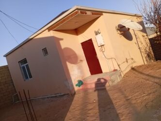 дом в гяндже: 100 kv. m, 3 otaqlı, Qaz, İşıq, Su