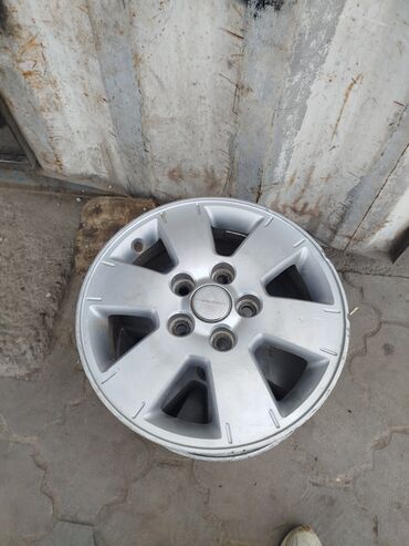 запаска w210: Дөңгөлөктөр монтажда 195 / 45 / R 15, All-season, Колдонулган, Комплект, Жеңил унаалар, Куйма, тешиктери - 5