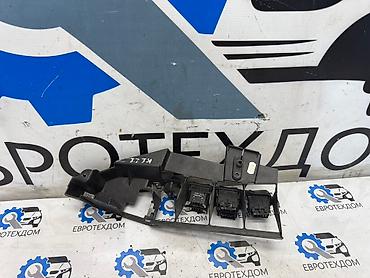 Панели, обшивки: Блок управления стеклоподъемниками лев. Renault Magnum Тягач DXI13 at lalafo.kg — 4 Панели, обшивки: Блок управления стеклоподъемниками лев. Renault Magnum Тягач DXI13 — 4