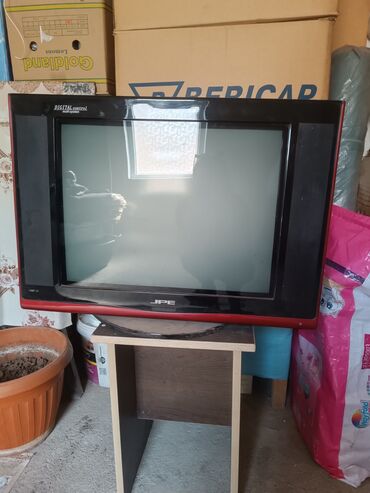 маленький телевизор: Продается телевизор+ санатип приставкой в работает 1800с