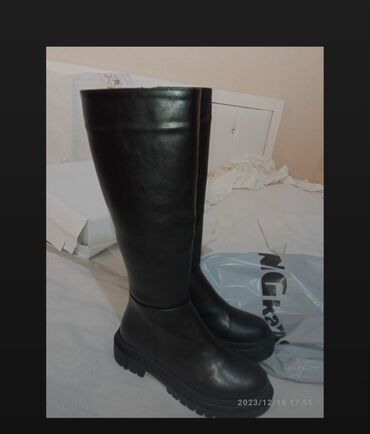 детские лаковые туфли: Uzunboğaz, Ölçü: 40, rəng - Qara, Yeni