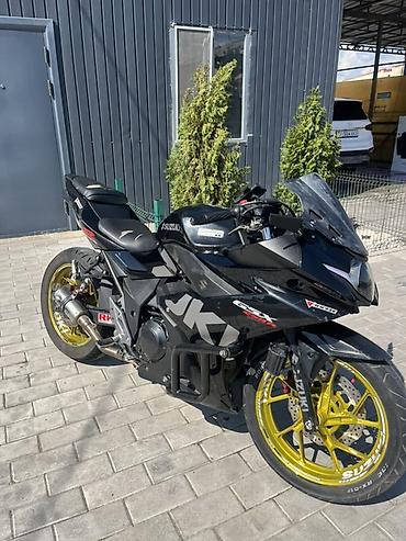 Мотоциклы: Спортбайк Suzuki, 250 куб. см, Бензин, Взрослый, Б/у — 1