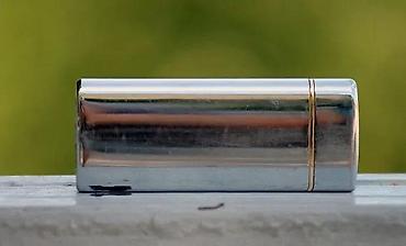 Upaljači i prateća oprema: Ronson Turbo upaljač MASIVAN 80gr!. Sjajan komad. Masivan i težak. Cca — 9