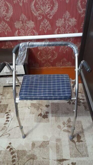 купить сиденья в бишкеке: Ходунок с сиденьем (ещё складывается) Новая и неиспользованная Купили