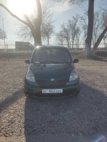 Toyota: Toyota Yaris Verso: 2001 г., 1.3 л, Механика, Бензин, Хэтчбэк — 17
