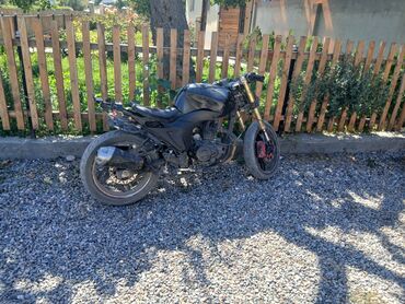 купить электромотоцикл в бишкеке: Спортбайк Yamaha, 250 куб. см, Бензин, Чоңдор үчүн, Колдонулган