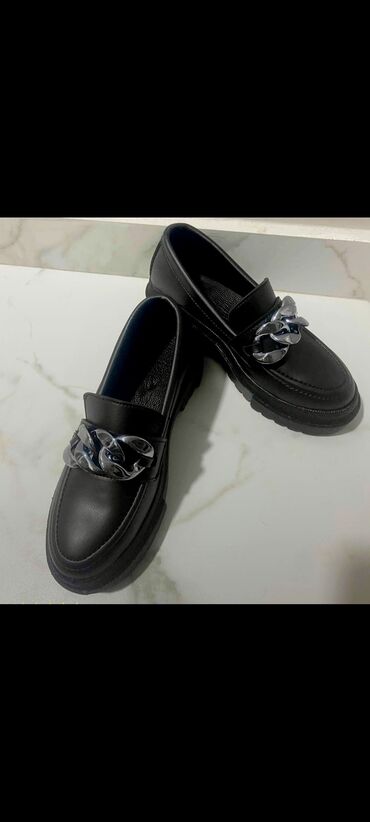 женские классические туфли на танкетке: Размер: 40, цвет - Черный, Новый