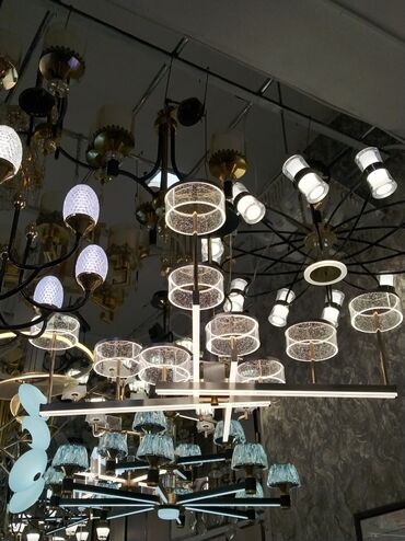 metbex ucun cilciraqlar: Çılçıraq, 10 və daha çox lampa, Metal