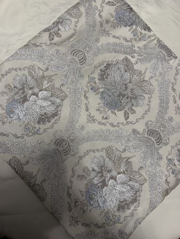 Balış üzləri: Rəng - Qəhvəyi Vilyur Balış üzü — 14