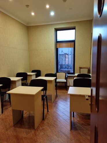 Ofislər: Baksovetdə yerləşən ümumi sahəsi 315 kv,m olan,3 mərtəbəli binanın -da lalafo.az — 14 Ofislər: Baksovetdə yerləşən ümumi sahəsi 315 kv,m olan,3 mərtəbəli binanın — 14