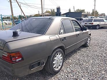 Продажа авто: Mercedes-Benz W124: 1990 г., 2.3 л, Бензин, Седан — 3