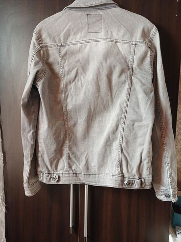 Kurtkalar: ESPİRİ DENİM cins gödəkçə. Kişi üçün. isti saxlayır.Əyində super — 8