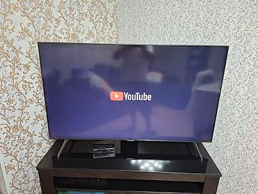 127sm 4K Samsung Smart TV – böyük ekranlı, nazik çərçivəli model