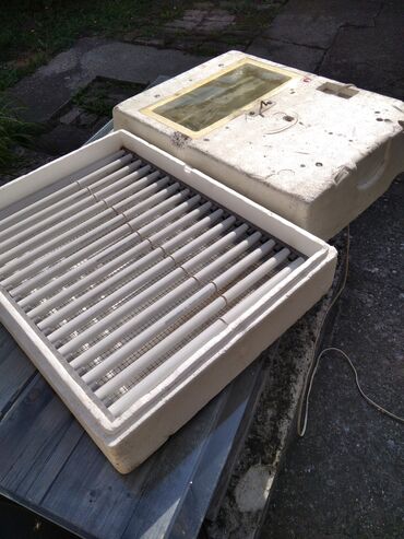 Ostali proizvodi za kuću: Inkubator za jaja u ispravnom stanju. Licno preuzimanje u Indjiji — 1