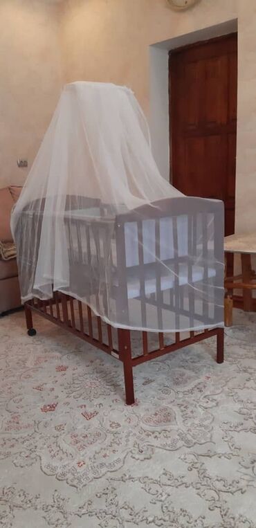 pampersy happy: Продается детская кровать-манеж с люлькой с 0 до 7 лет, фирменная, от