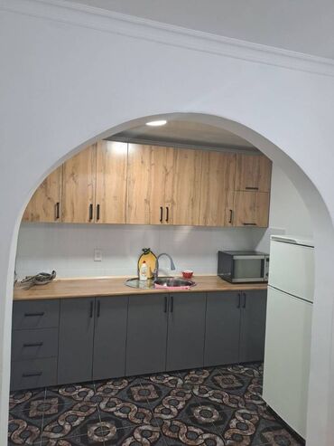 нижня аларча: 110 м², 4 комнаты