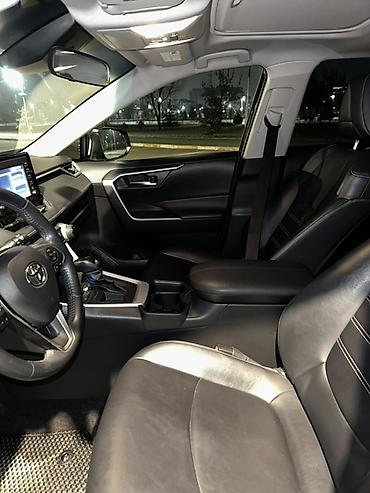 Toyota: Toyota RAV4: 2018 г., 2.5 л, Автомат, Бензин, Кроссовер — 10