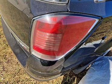 prsa golf 5: STOP SVETLA KARAVAN ZA OPEL ASTRA H | Cena je po komadu Svi delovi — 1