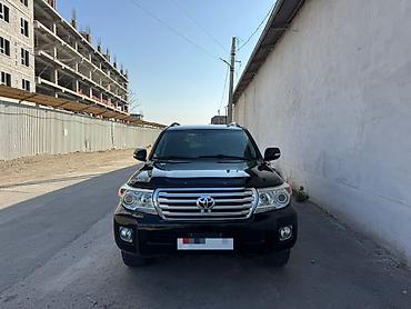 4: Toyota Land Cruiser: 2013 г., 4.6 л, Автомат, Газ, Внедорожник — 1