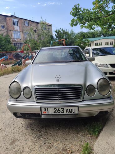 а 210: Mercedes-Benz E 230: 1998 г., 2.3 л, Автомат, Бензин, Седан