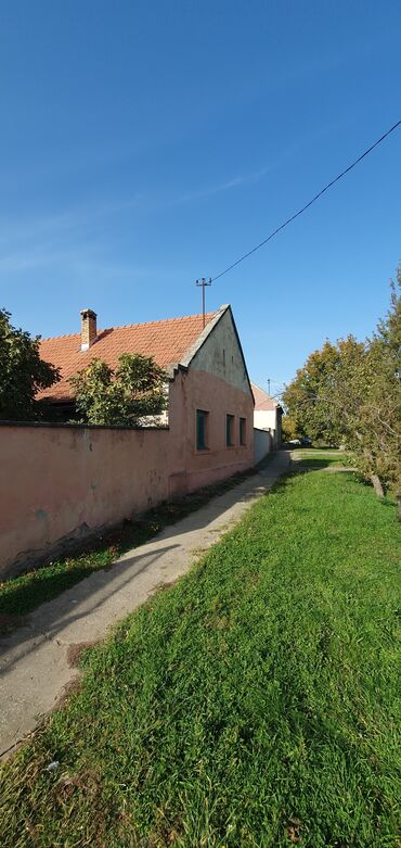 Kuće na prodaju: 180 kv. m, 5 soba — 3