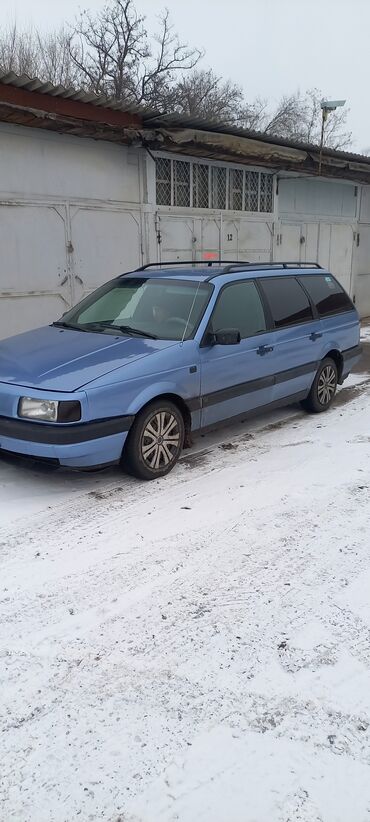 wolksvagen passat: Volkswagen Passat: 1993 г., 1.8 л, Механика, Бензин, Универсал