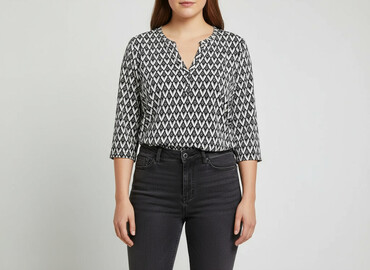 t shirty outline: Women's blouse, size XL