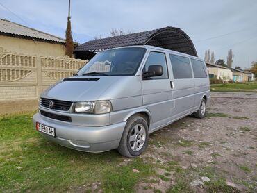 Volkswagen Caravelle: 2002 г., 2.5 л, Механика, Дизель, Минивэн