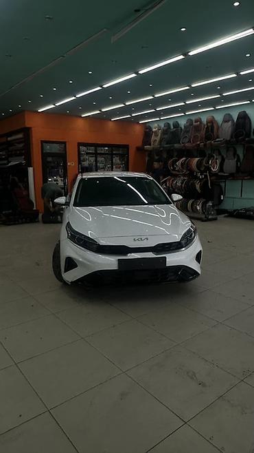 кия сарето: Kia Cerato: 2022 г., 1.6 л, Автомат, Бензин, Седан — 3