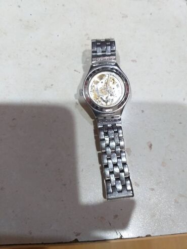 orient qol saatlari: Б/у, Наручные часы, Swatch, цвет - Серебристый