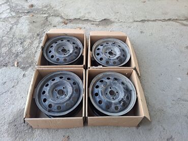 диск на нексия: Темир Дисктер R 15 Hyundai, Комплект, тешиктери - 4, Колдонулган