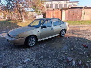 Daewoo: Daewoo Nexia: 2005 г., 1.6 л, Механика, Бензин, Седан