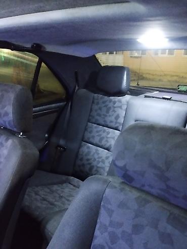 Mercedes-Benz: Mercedes-Benz C240 sedan - Kuzov: W202 sedan, qara rəng - Mühərrik — 8