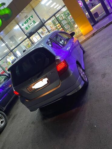 авто рынык: Honda Fit: 2002 г., 1.3 л, Автомат, Бензин, Хетчбек