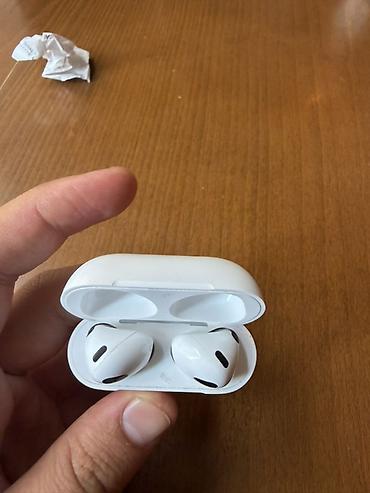airpods qulaqcıq: Apple AirPods (3-cü nəsil) – MagSafe şarj qutusu ilə - Rəng: Ağ - — 2