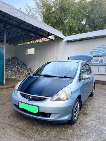 Honda: Honda Fit: 2005 г., 1.3 л, Вариатор, Газ