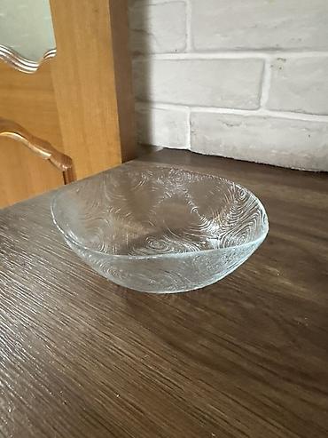 dish sets: Набор из прозрачного стекла с рельефным узором «завитки».по 100 сом — 2
