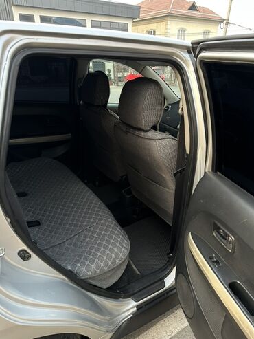 Toyota: Toyota ist: 2003 г., 1.5 л, Автомат, Бензин, Хэтчбэк — 6