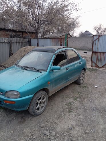 автомобиль mazda 6: Mazda 121: 1992 г., 1.3 л, Механика, Бензин, Седан