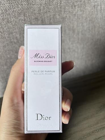 Miss Dior Blooming Bouquet – Perle de Parfum Roller-Pearl, 20 ml (0.67