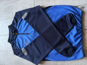 белые спортивные штаны мужские: Эркектердин спорттук костюму, 2XS (EU 32), Umbro, Колдонулган, түсү - Көк